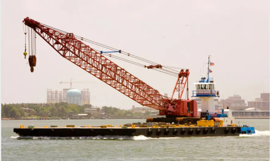 Grua de apoyo para construcción submarina y reparación de muelles